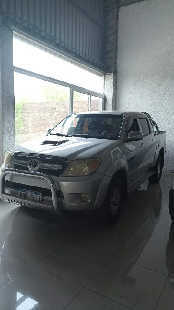 Toyota Hilux SRV 4x2 2006