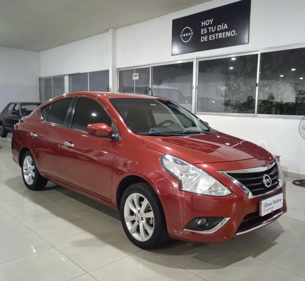Nissan Versa Extra Full 2017