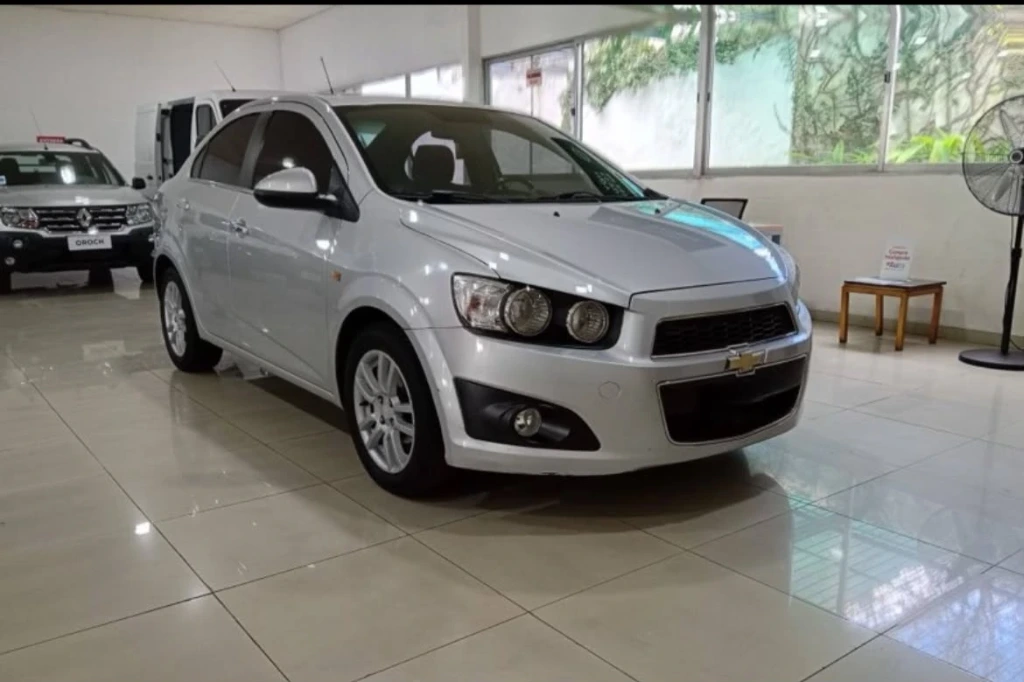 Chevrolet Sonic ltz 1.6 2014